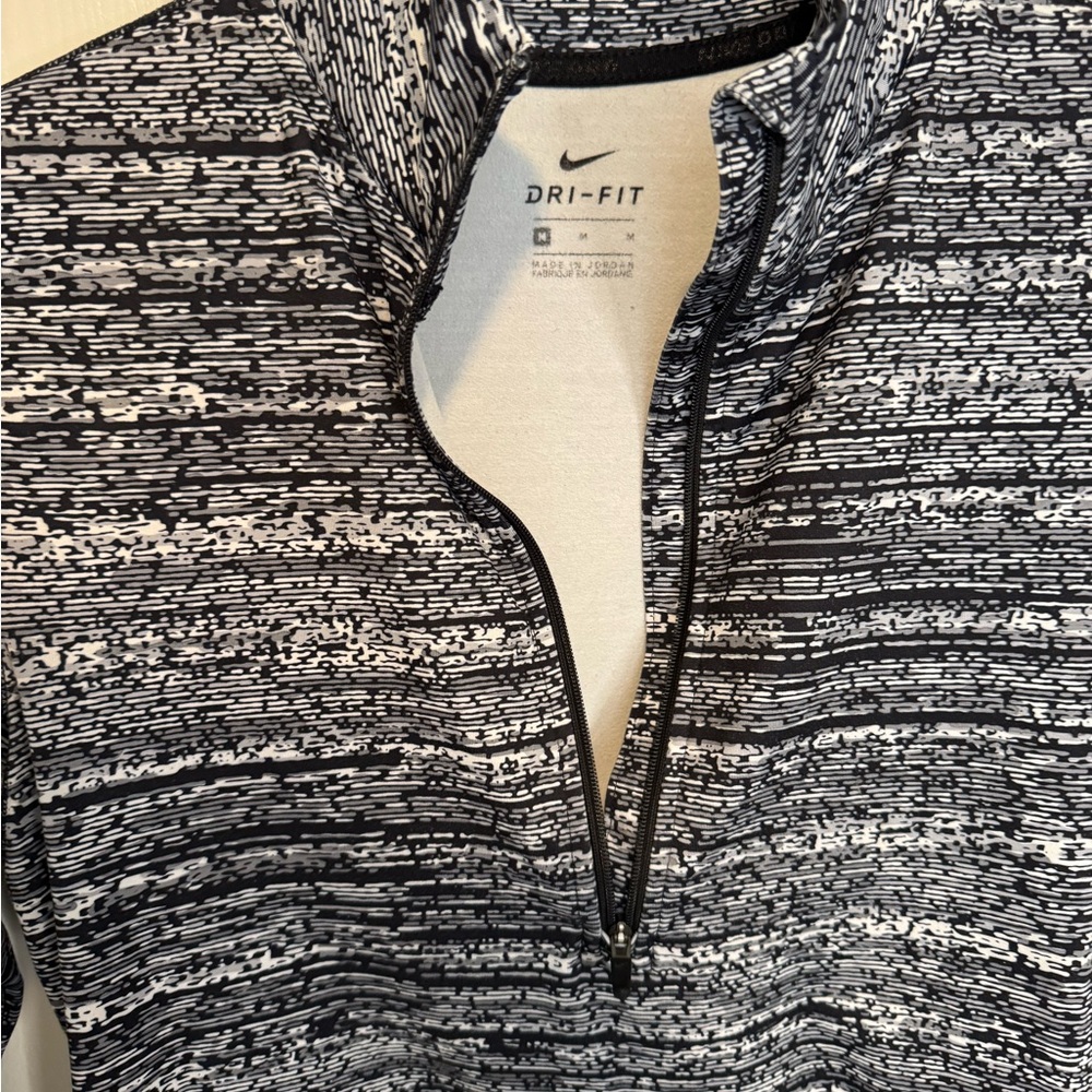 Nike Women's Black and White Striped Long Sleeve Top - Picture 5 of 8